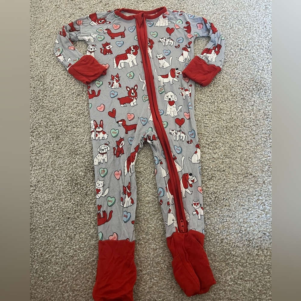Little Sleepies Valentine Puppies 3-6 months